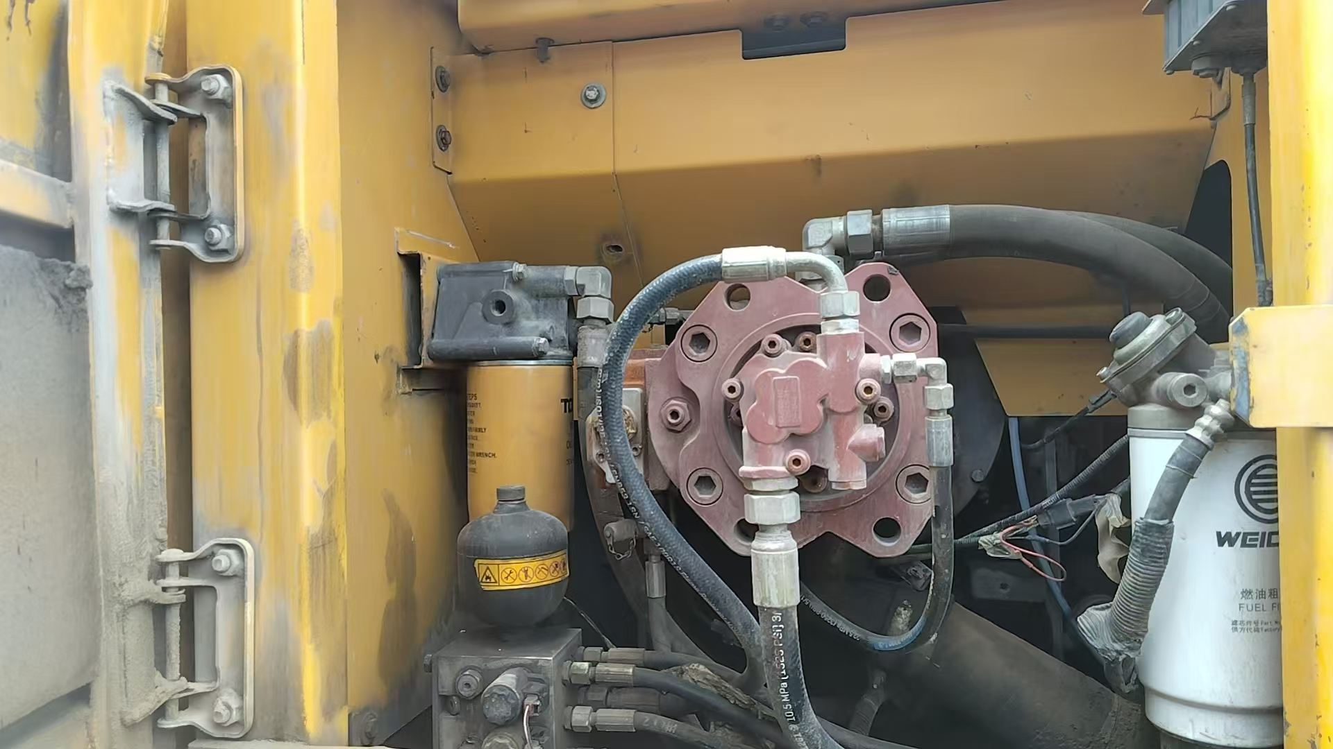 Compre Excavadora XCMG XE235C Usada / 5