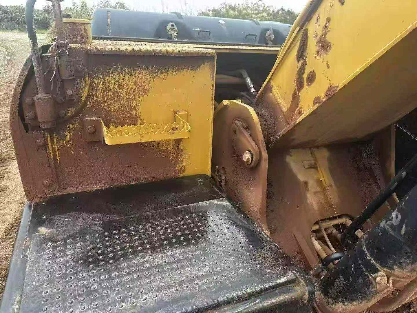 Compre Escavadeira Caterpillar 326DL Usada / 4 Compre Escavadeira Caterpillar 326DL Usada / 4