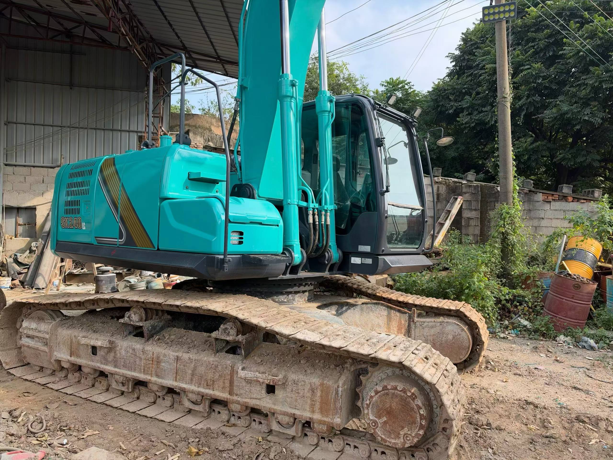 Acheter Pelle Kobelco SK240LC-12 d'occasion / 4