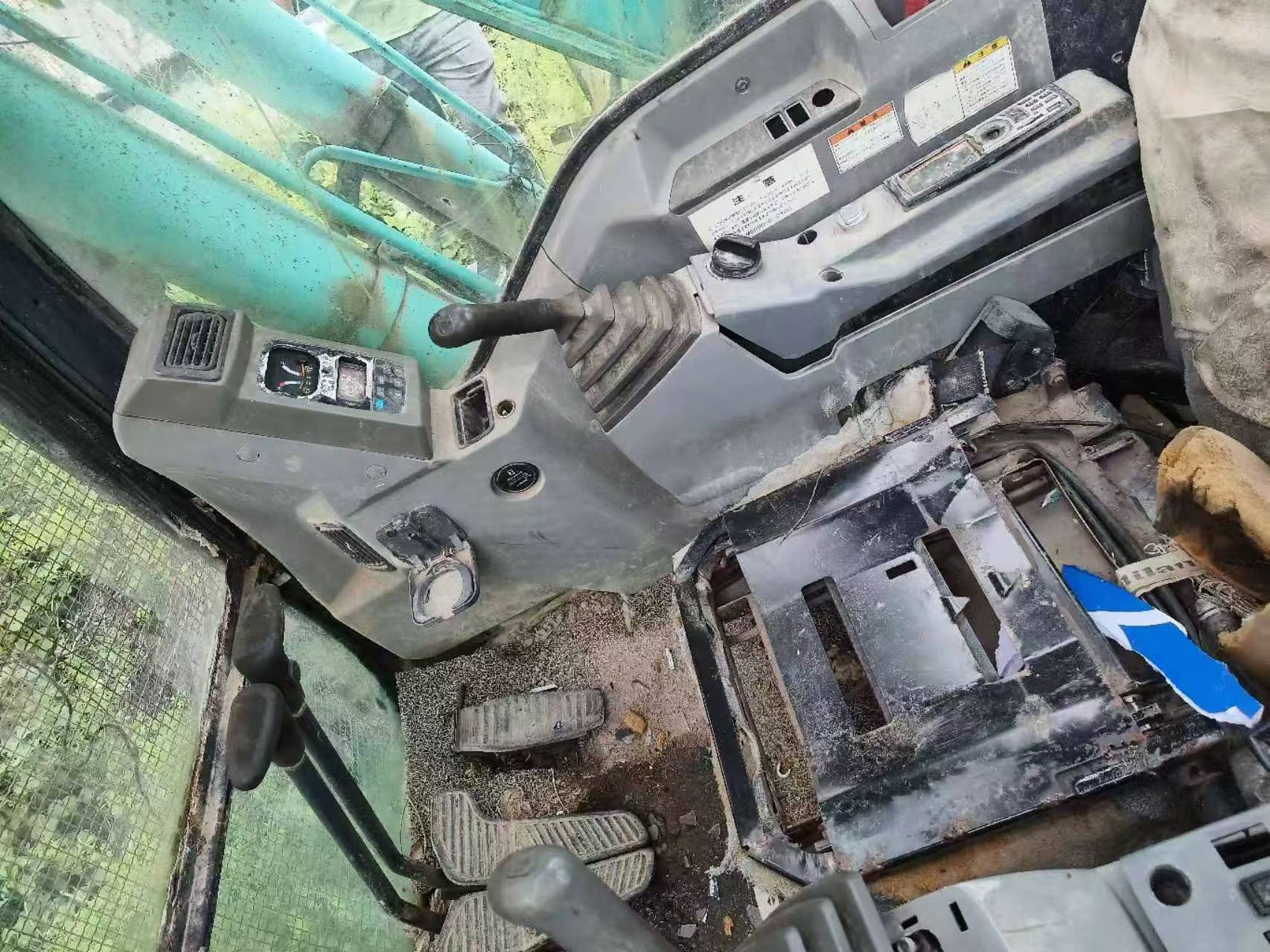 Buy Kobelco SK250 Used Excavator / 2 Buy Kobelco SK250 Used Excavator / 2
