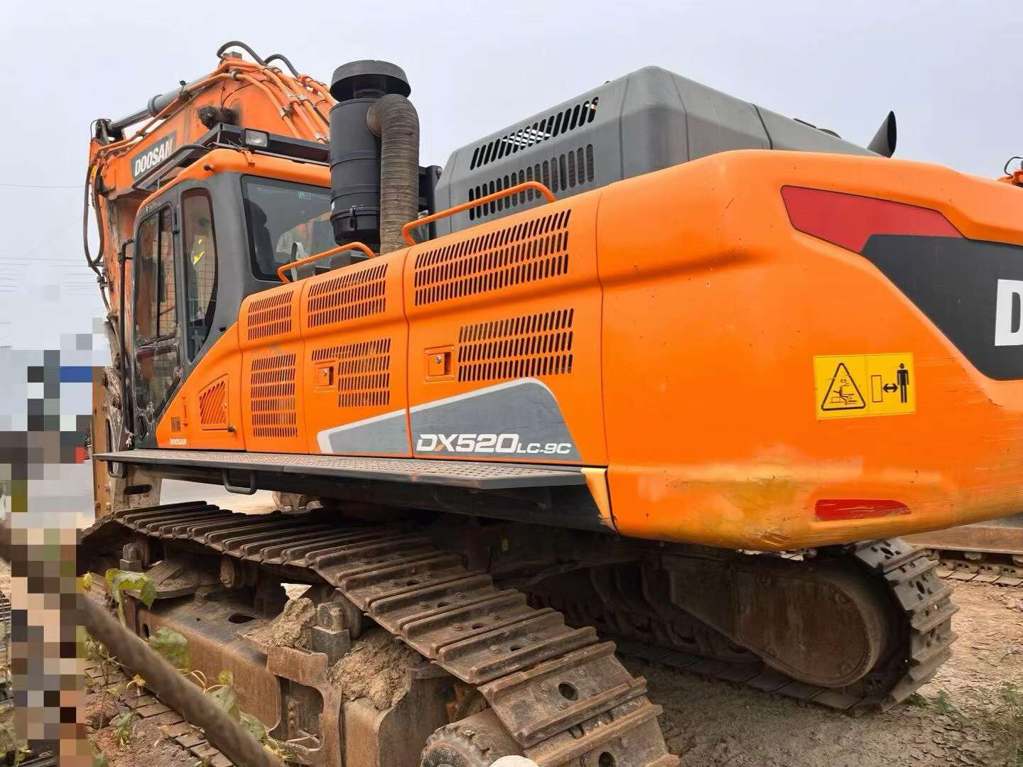 شراء حفارة Doosan DH500 مستعملة / 2