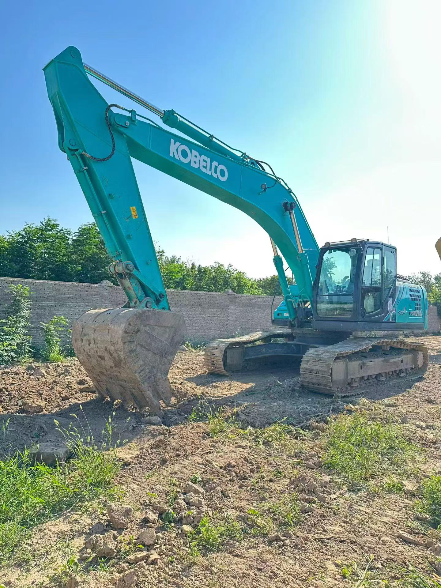 Buy Kobelco SK260 Used Excavator