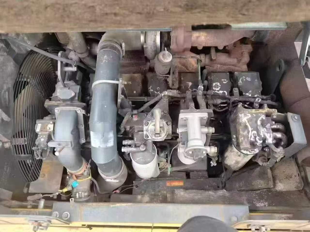 Compre Escavadeira Komatsu PC450 Usada / 5