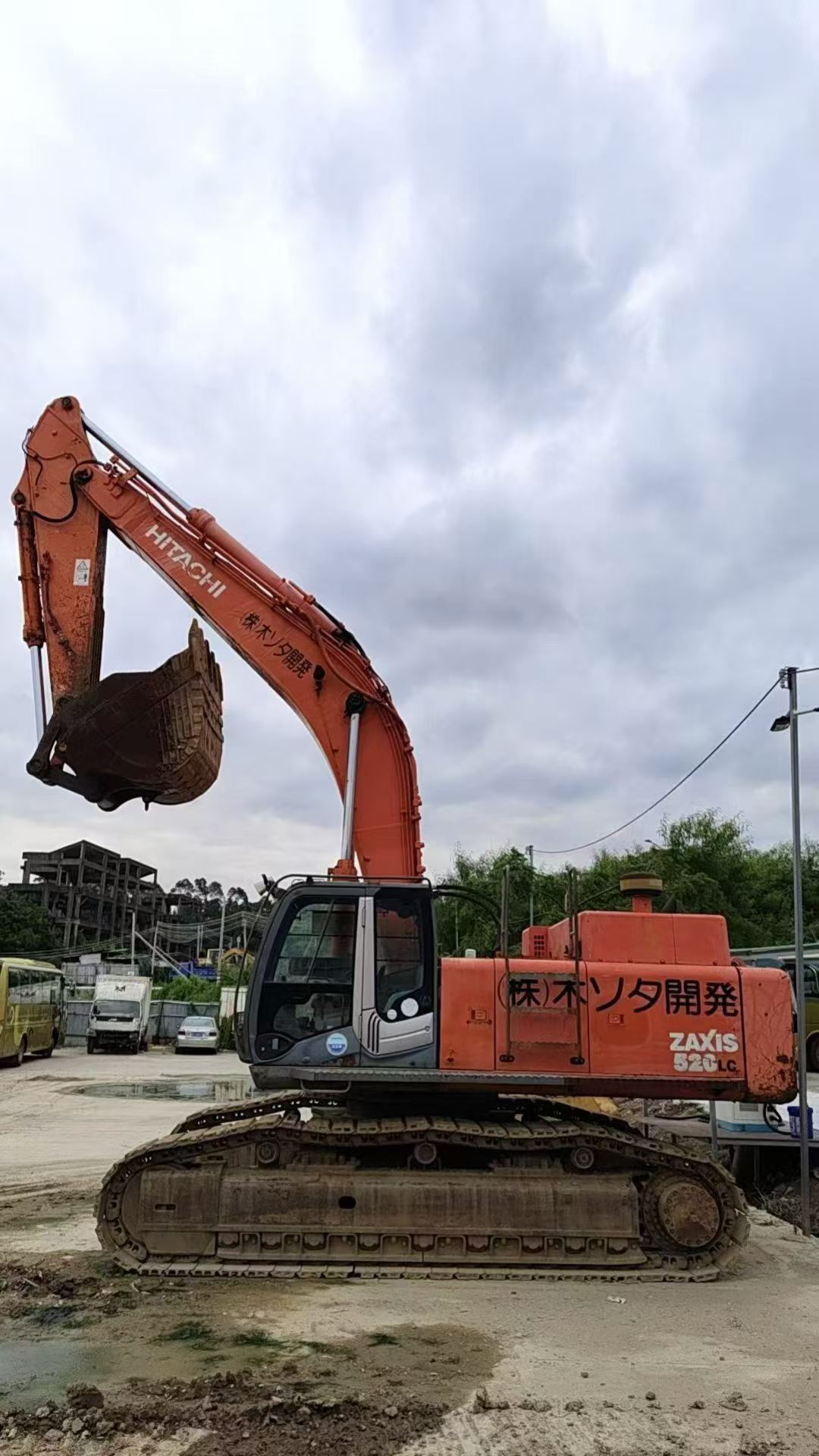 Buy Hitachi ZX520H-5A Used Excavator Buy Hitachi ZX520H-5A Used Excavator