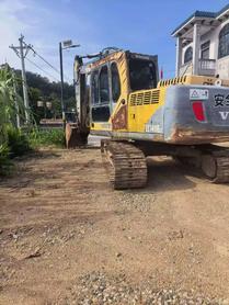 Compre Escavadeira Volvo EC140 Usada / 2 Compre Escavadeira Volvo EC140 Usada / 2