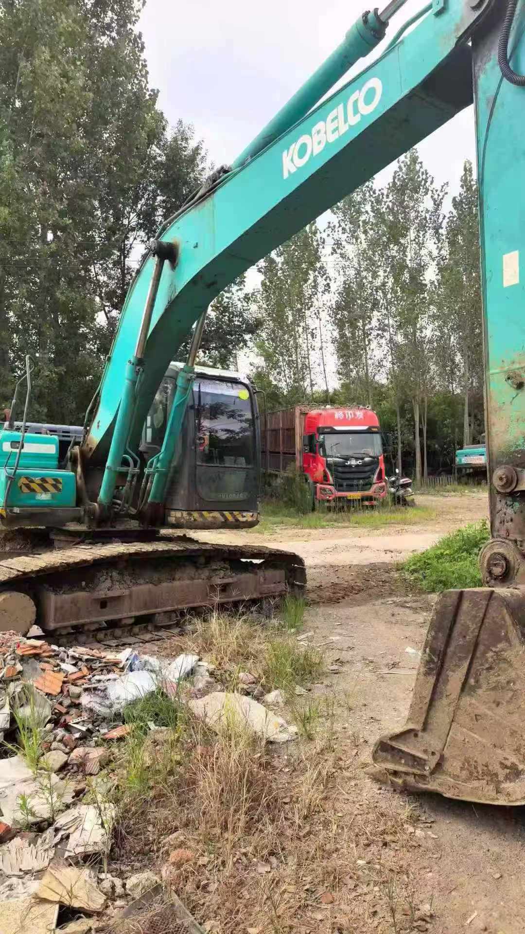 شراء حفارة Kobelco SK200 مستعملة / 3