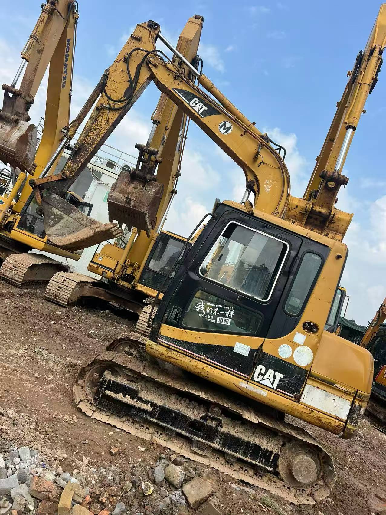 شراء Caterpillar 307B مستعمل حفارة