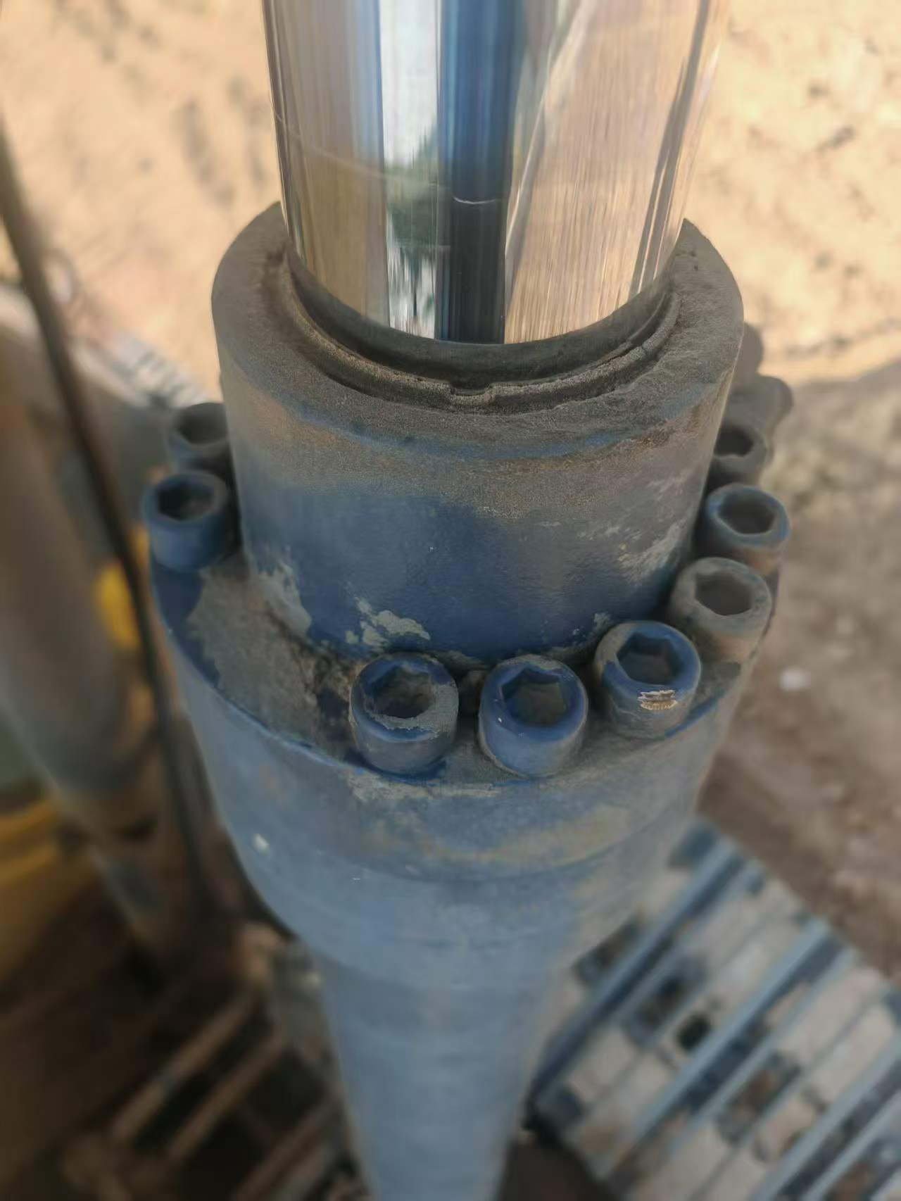 Compre Excavadora XCMG XE200 Usada / 5
