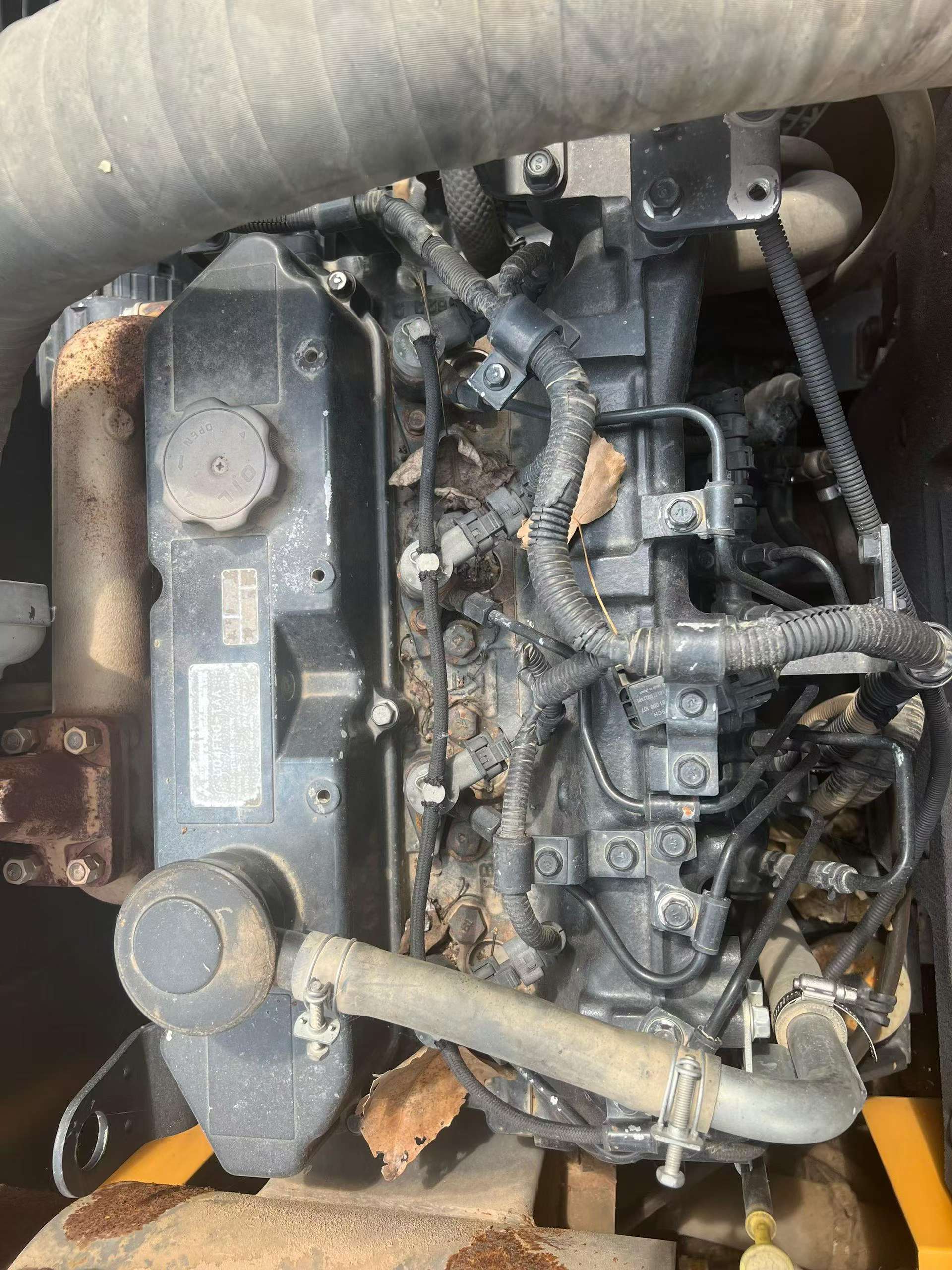 Compre Excavadora Hyundai R130W Usada / 3