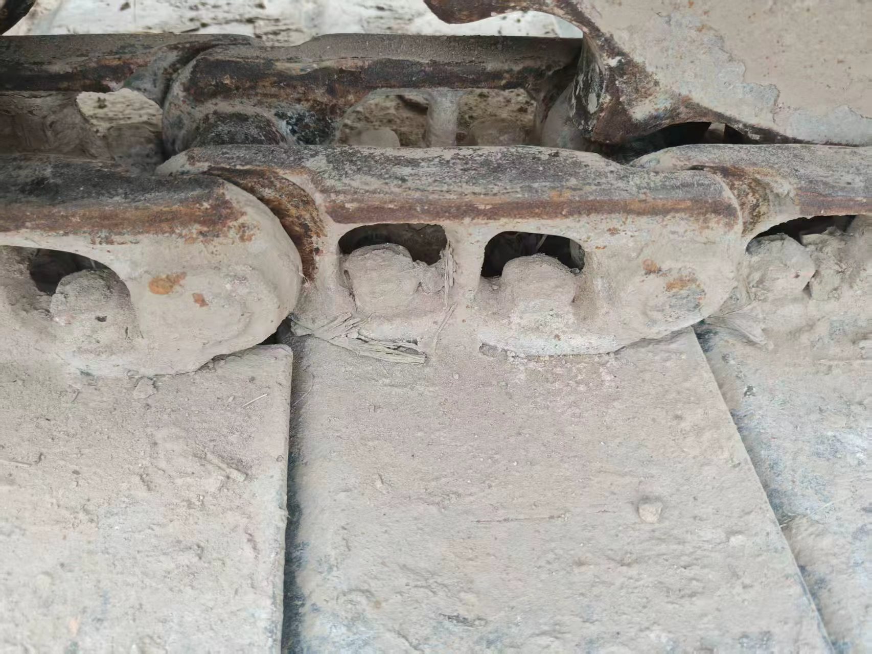 شراء حفارة Caterpillar 307B مستعملة / 8