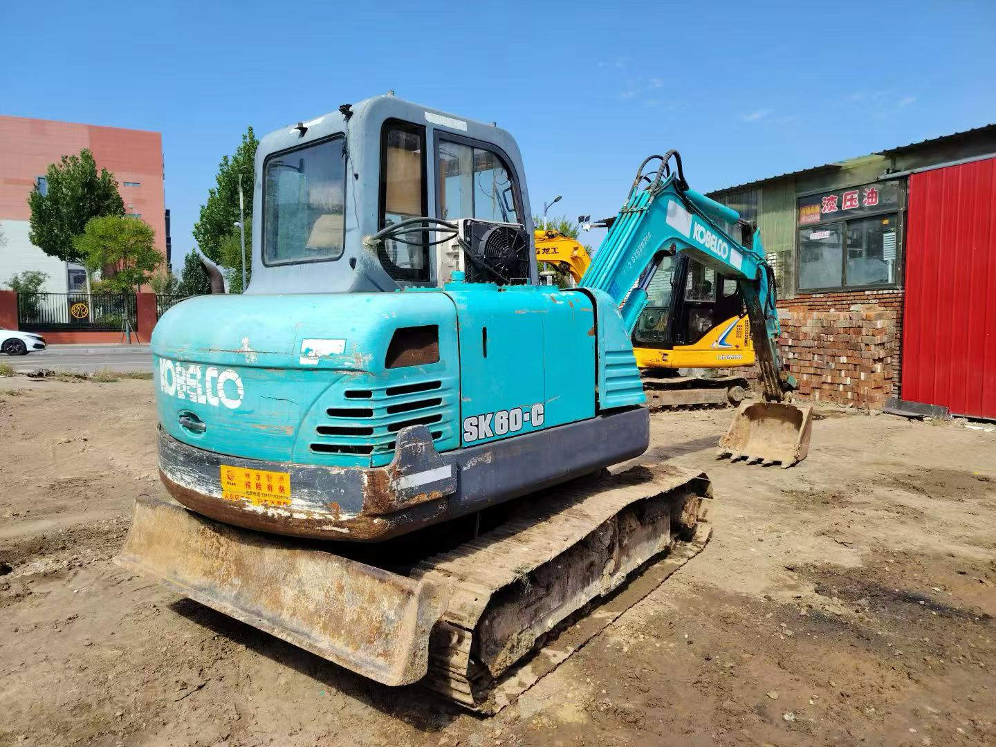 شراء Kobelco SK60 مستعمل حفارة