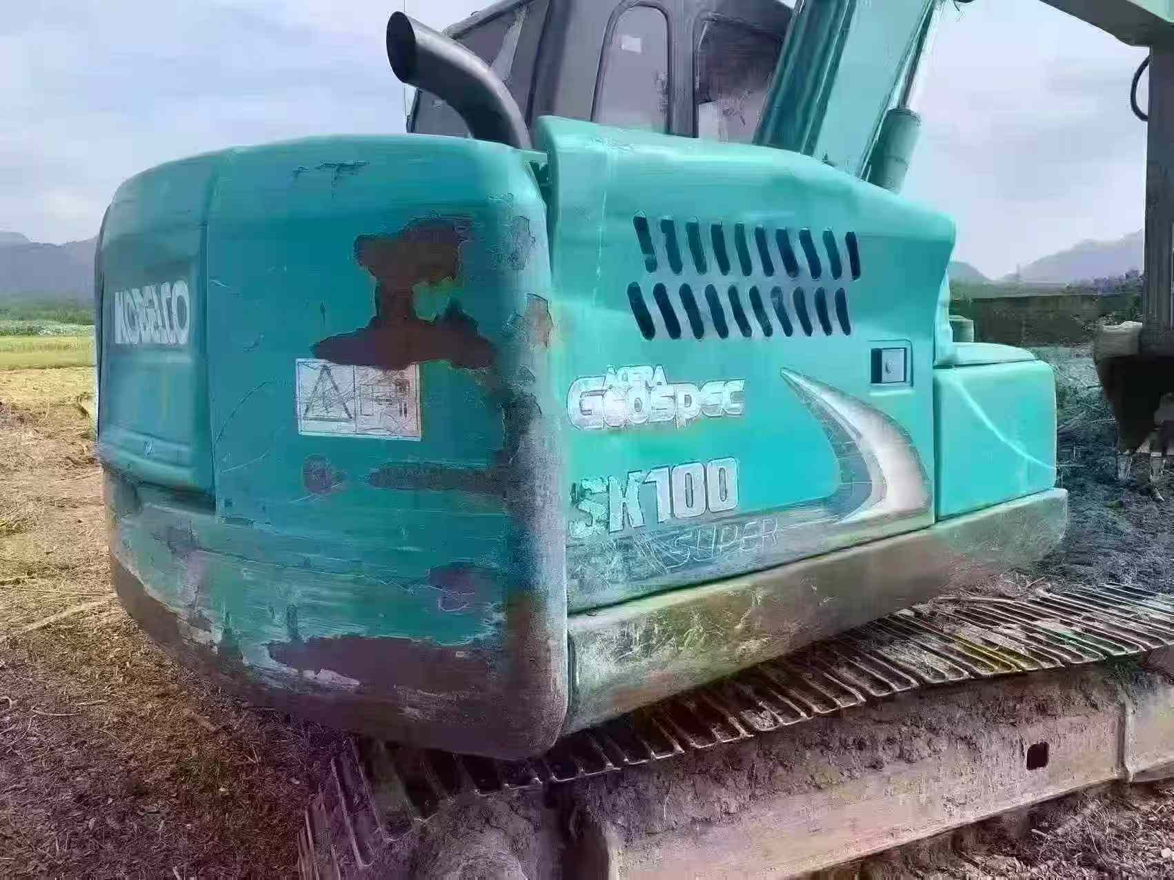 شراء حفارة Kobelco SK75 مستعملة / 3