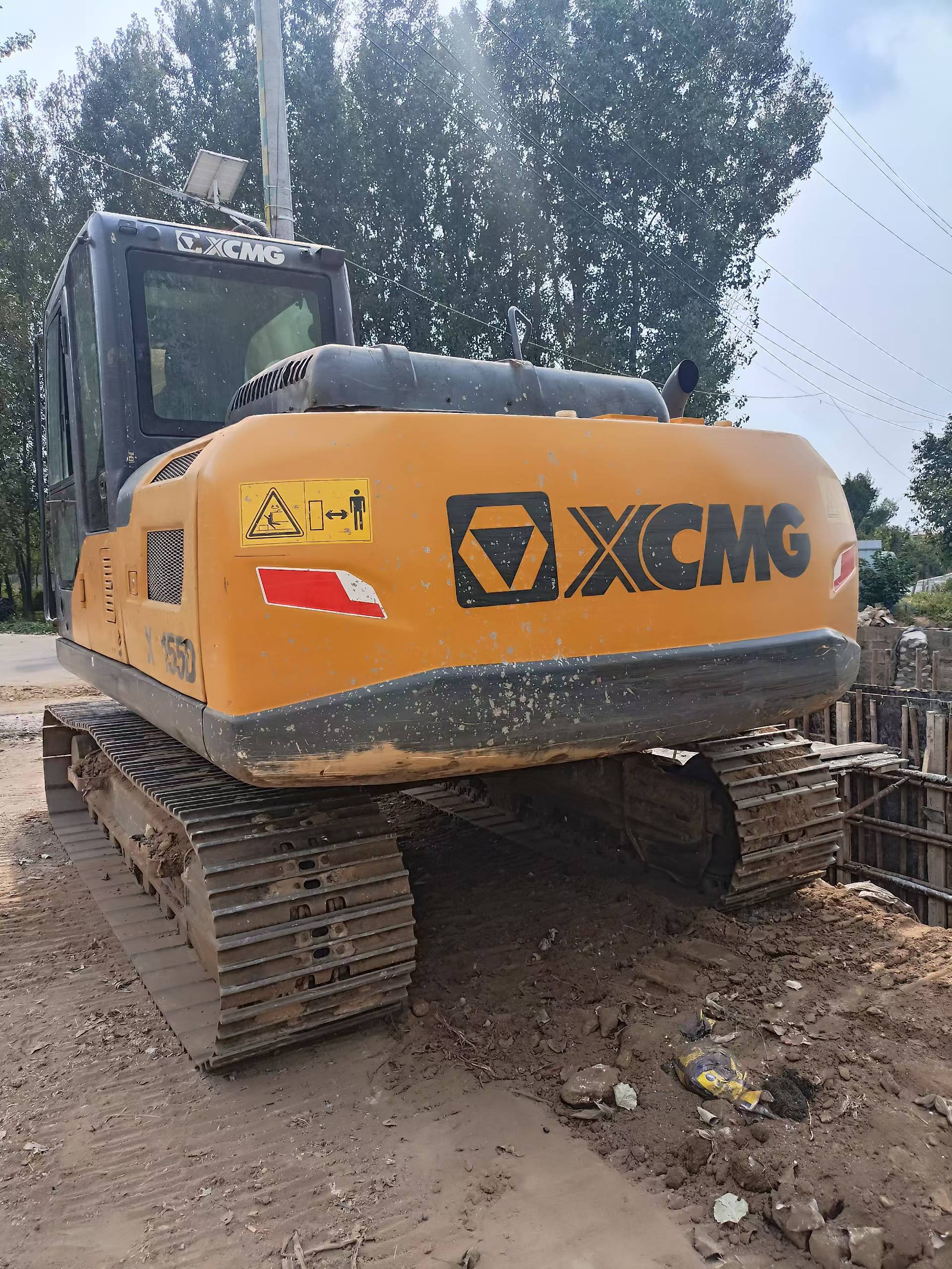 Compre Excavadora XCMG XE150 Usada / 8