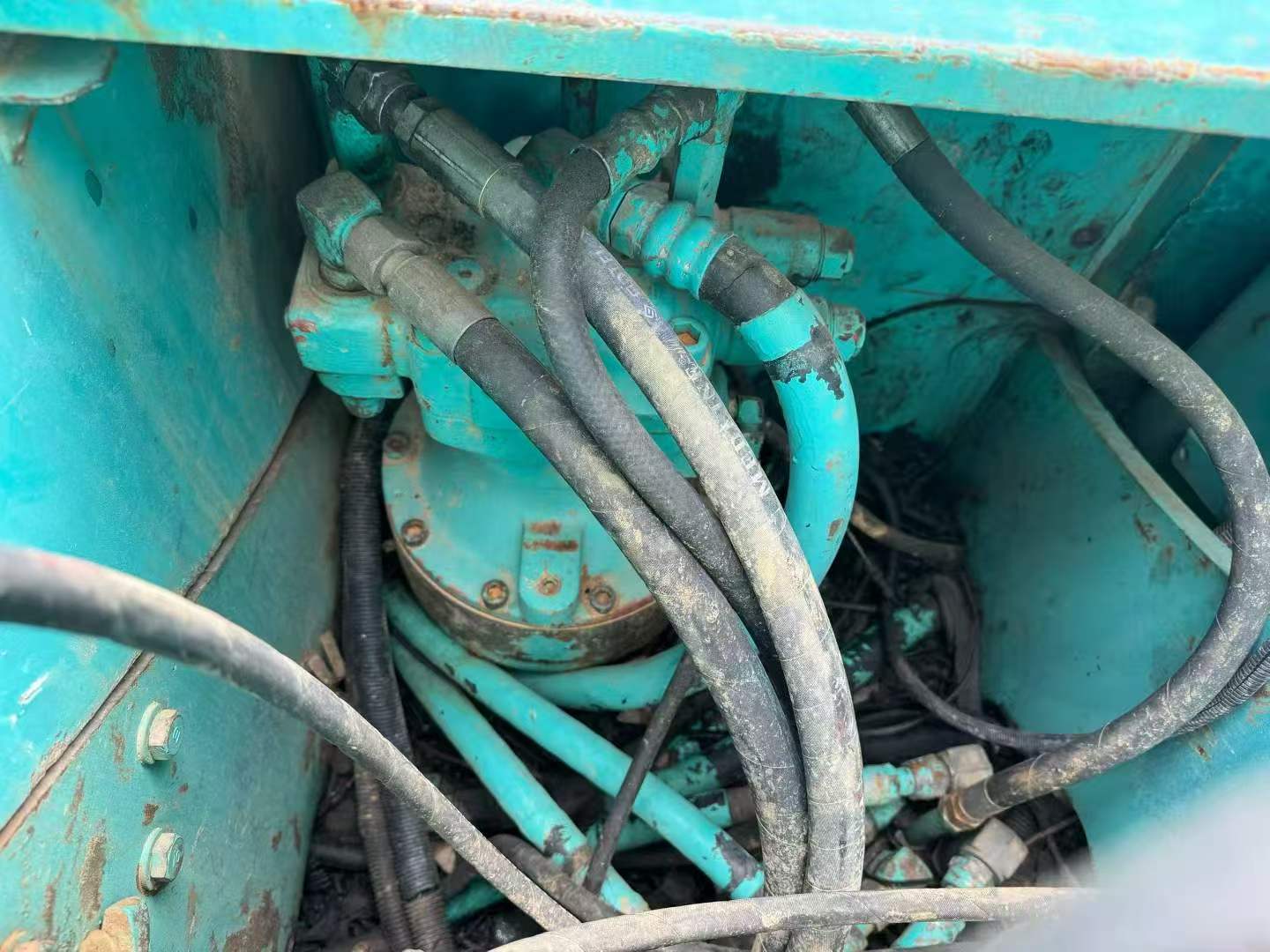 Compre Excavadora Kobelco SK135SR Usada / 6 Compre Excavadora Kobelco SK135SR Usada / 6