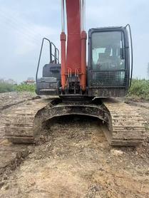 Buy Hitachi ZX200C-6A Used Excavator / 6 Buy Hitachi ZX200C-6A Used Excavator / 6