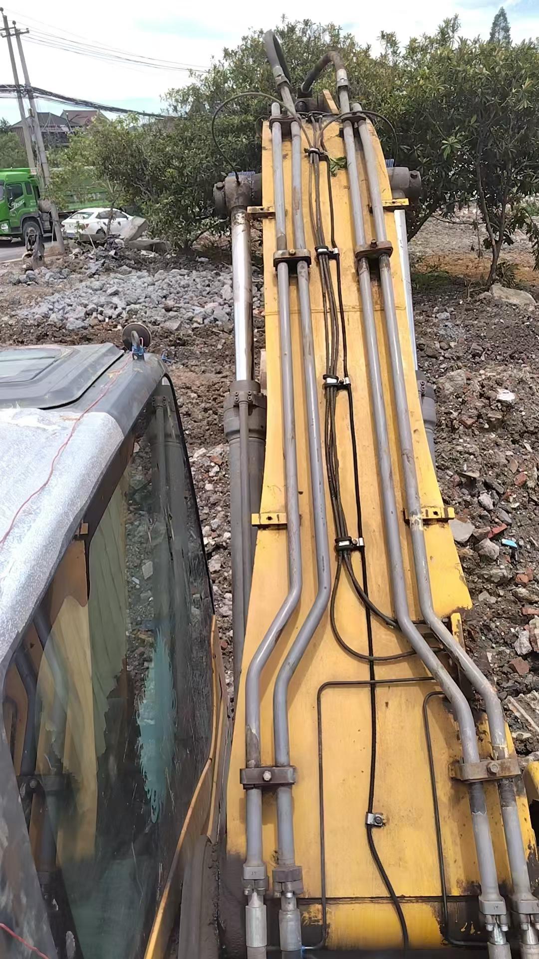 Compre Excavadora XCMG XE235C Usada / 6