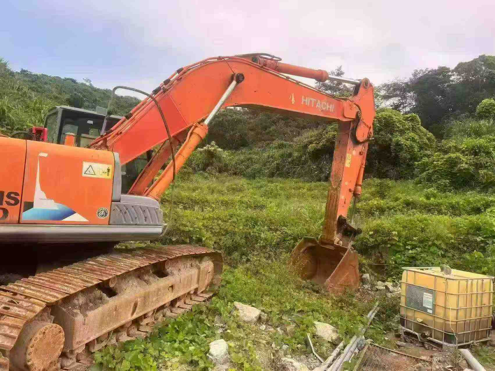 Buy Hitachi EX360-5 Used Excavator / 9 Buy Hitachi EX360-5 Used Excavator / 9