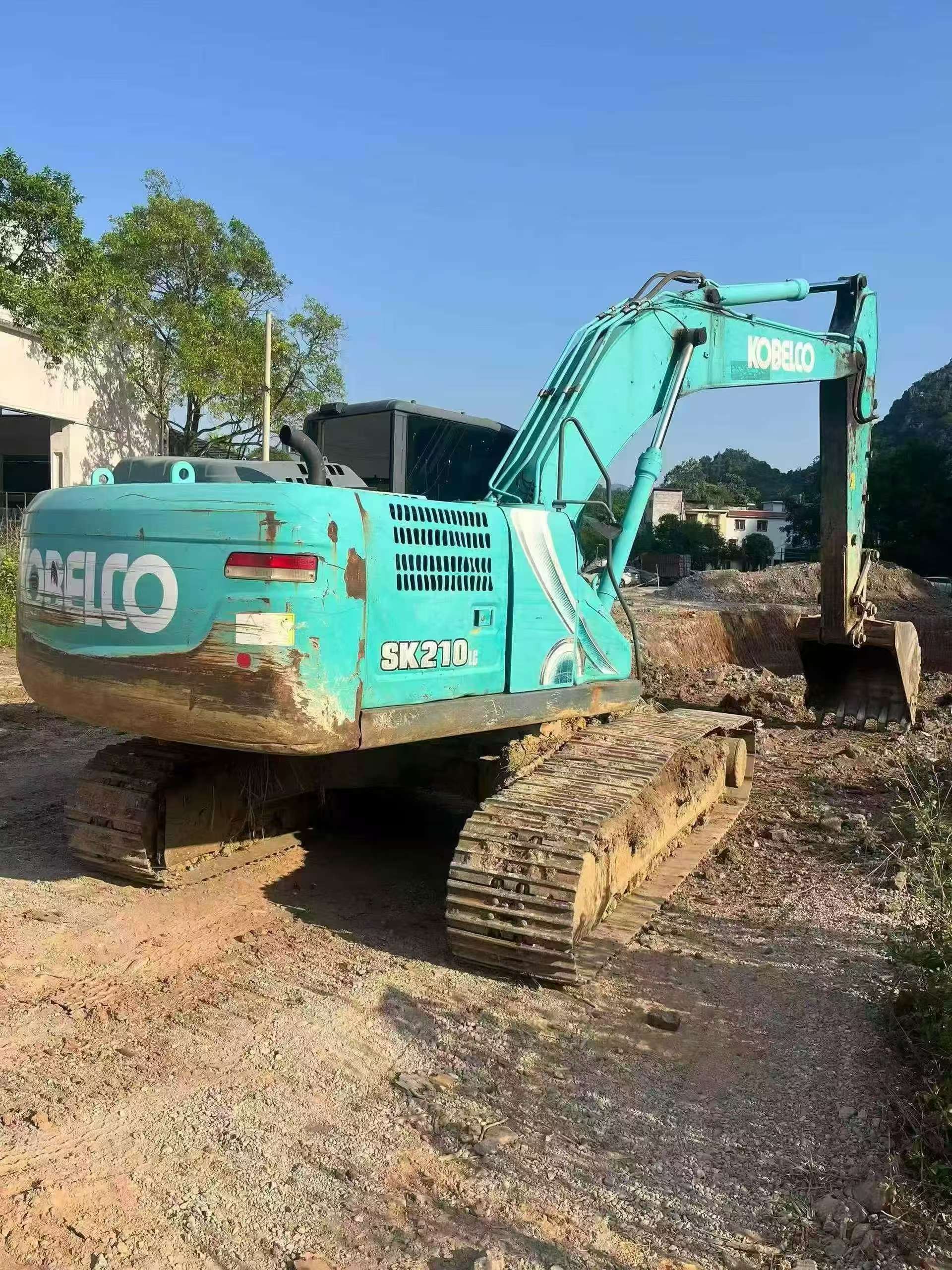 Buy Kobelco SK210-6 Used Excavator