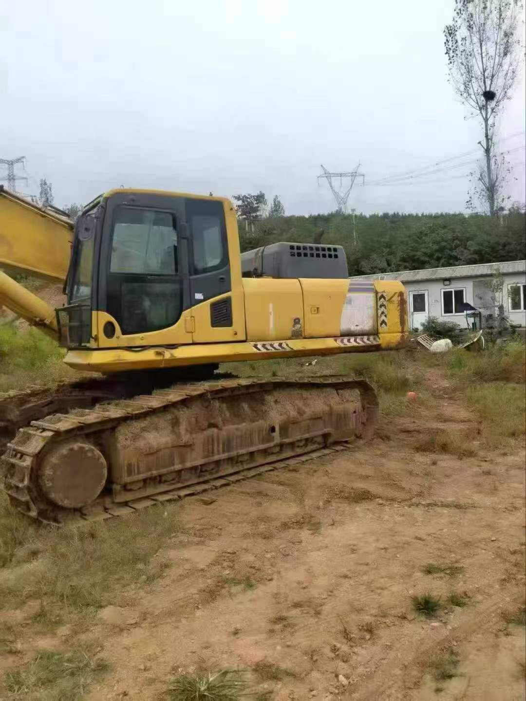 Compre Escavadeira Komatsu PC450 Usada / 2