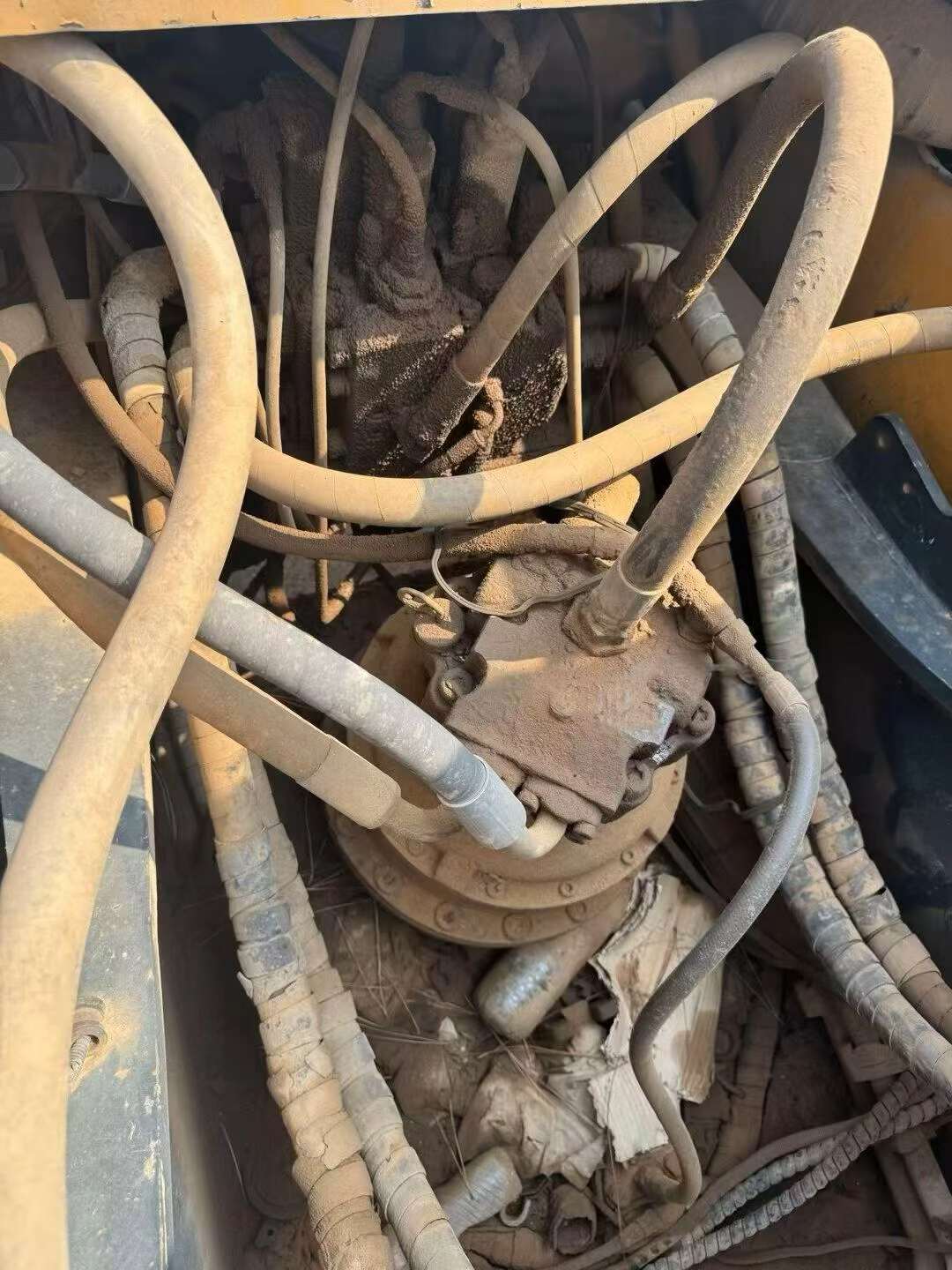 Compre Excavadora Hyundai R305LVS Usada / 4
