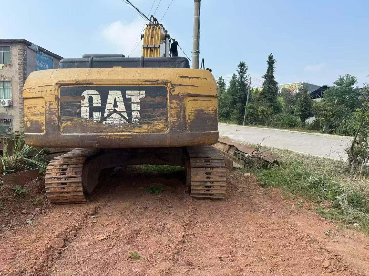 شراء حفارة Caterpillar 329D مستعملة / 2