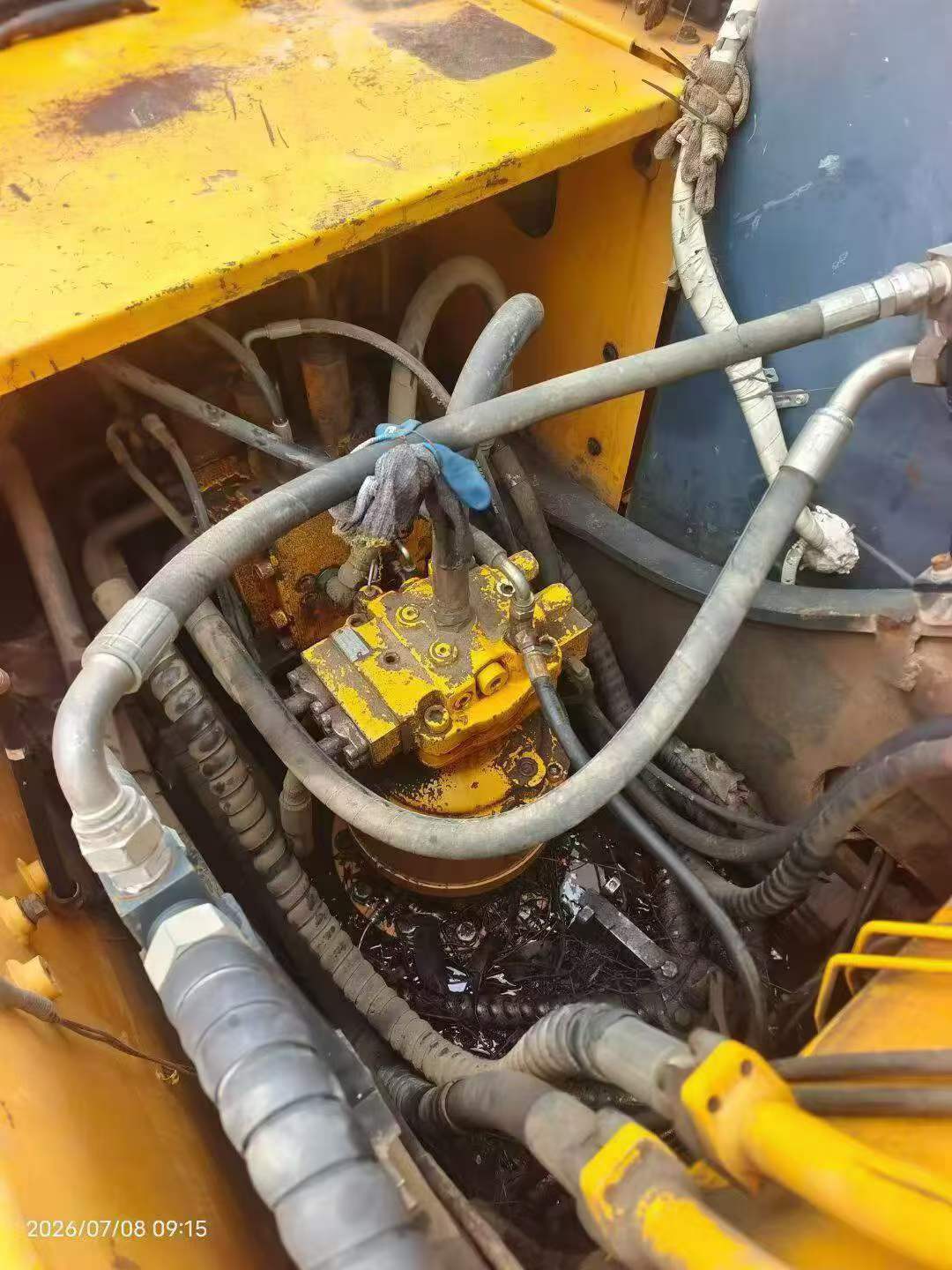 Купить Подержанный Экскаватор Hyundai R215-7 / 5