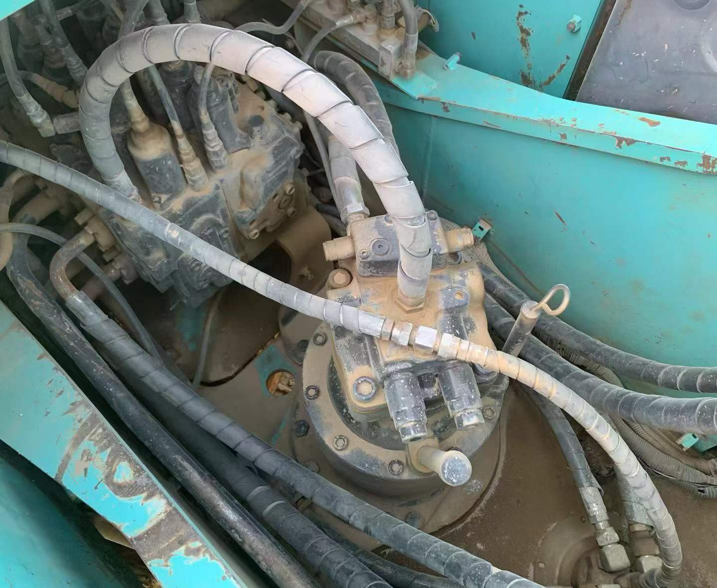 شراء حفارة Kobelco SK200 مستعملة / 5