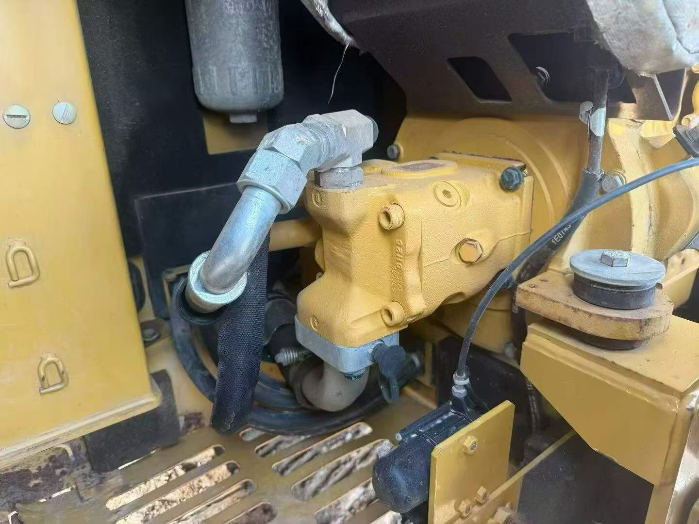 Compre Excavadora Caterpillar 305.5 Usada / 7