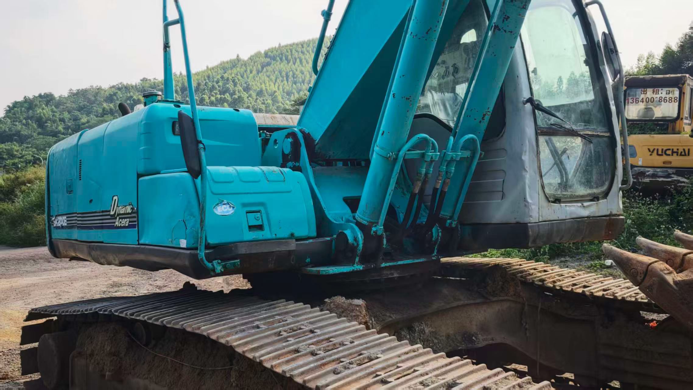 شراء حفارة Kobelco SK200 مستعملة / 4