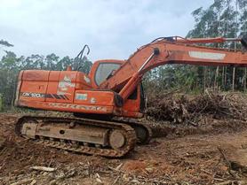 Compre Escavadeira Doosan DX120 Usada / 2 Compre Escavadeira Doosan DX120 Usada / 2