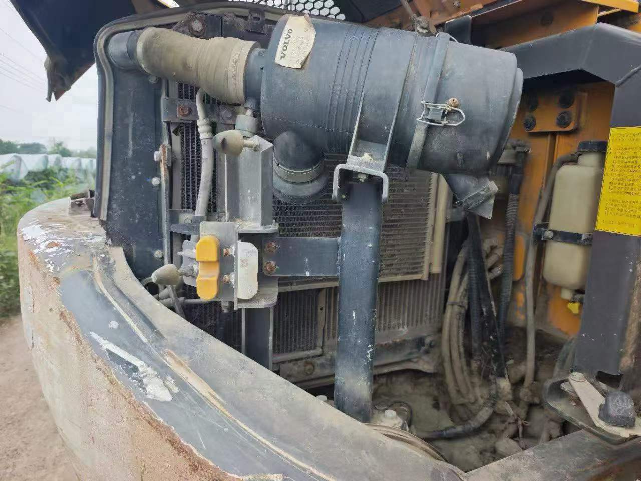 Compre Excavadora Volvo EC75D Usada / 6