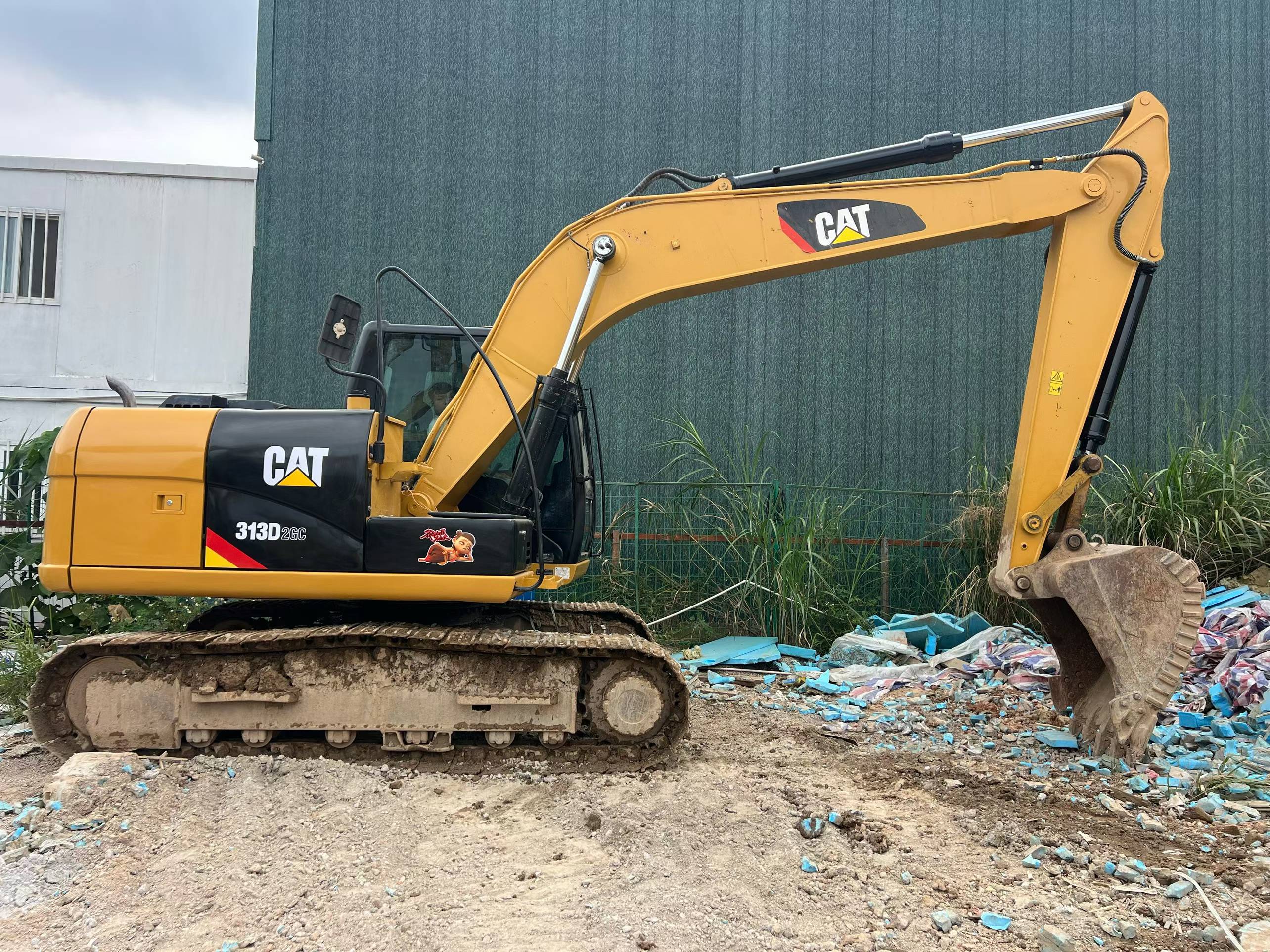 Comprar Caterpillar 313D Usado Excavadora