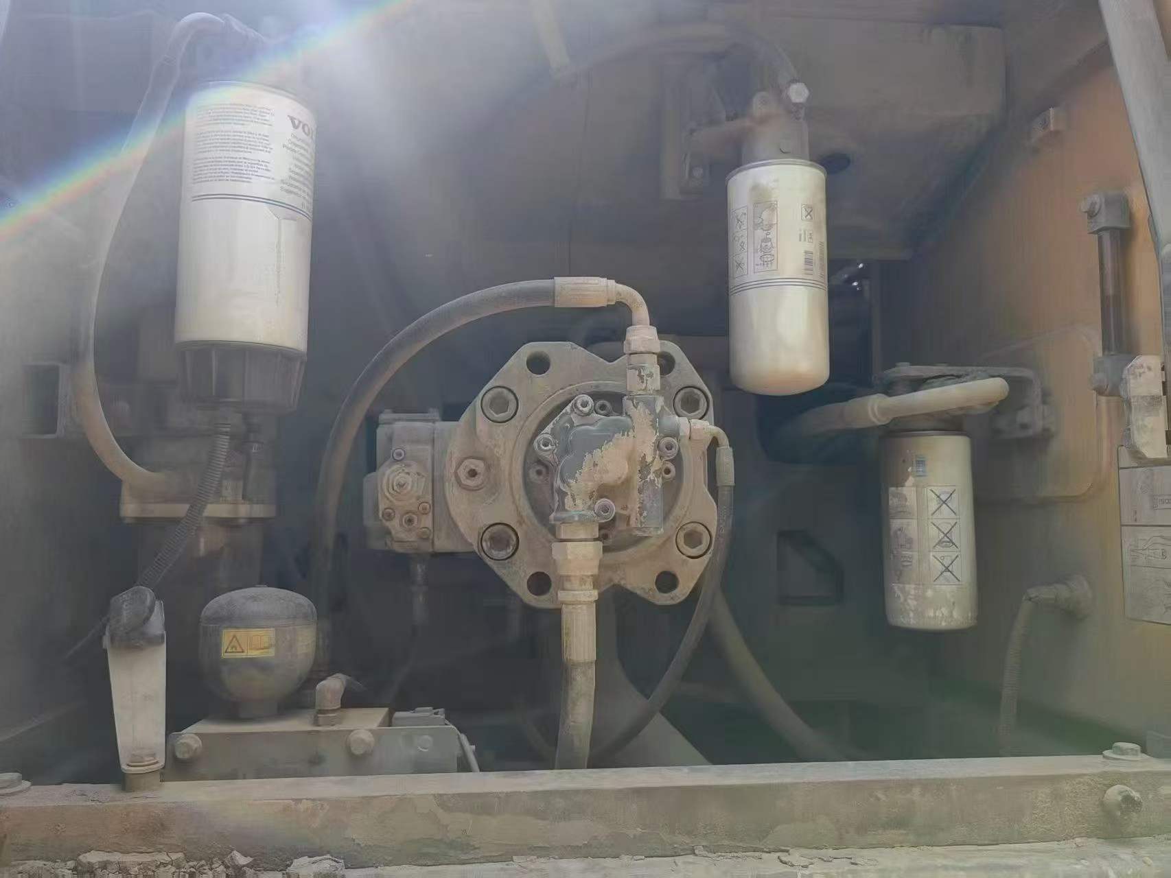 Купить Подержанный Экскаватор Hyundai R215-7 / 8