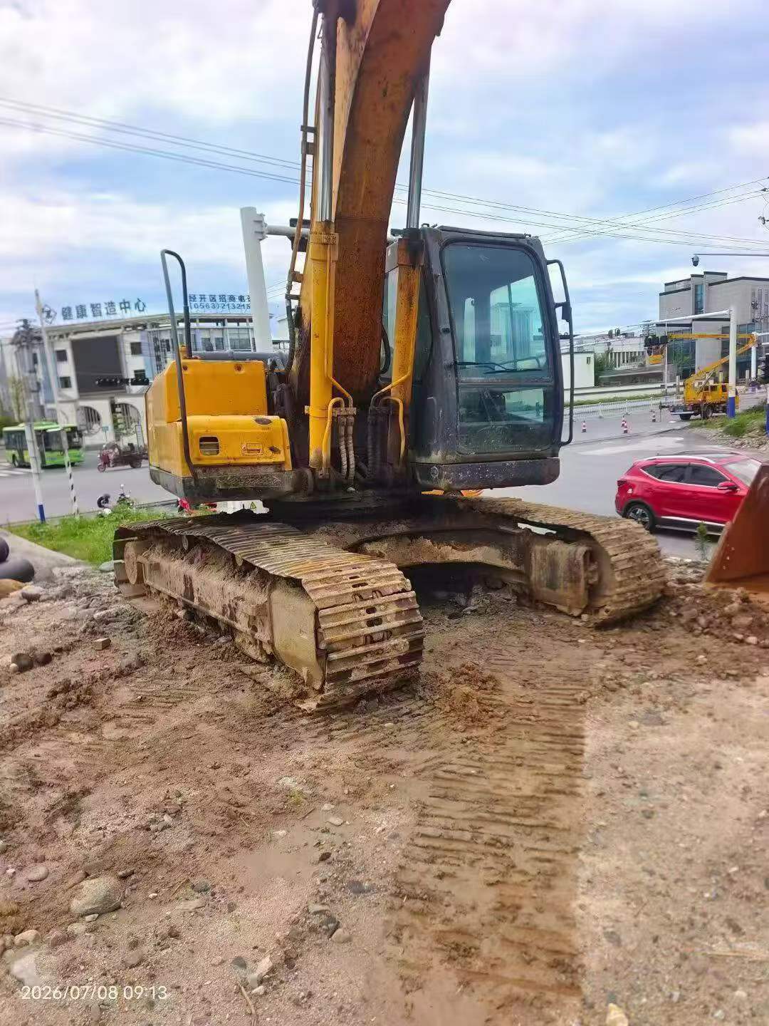 Купить Подержанный Экскаватор Hyundai R215-7 / 4