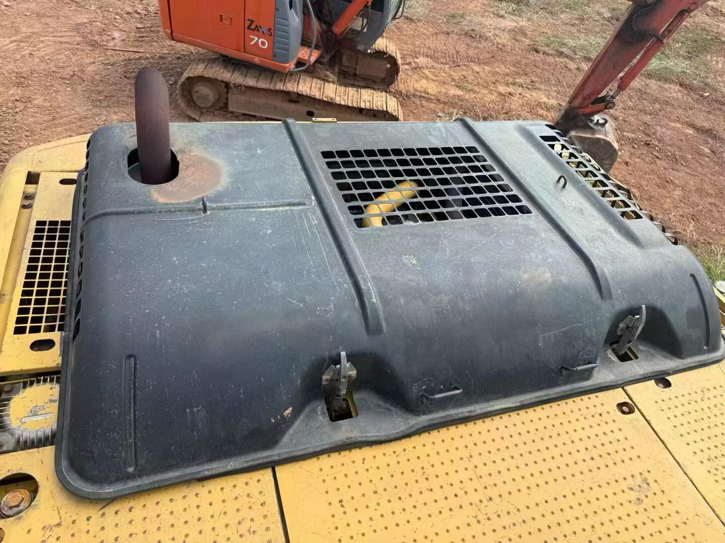 شراء حفارة Caterpillar 329D مستعملة / 8