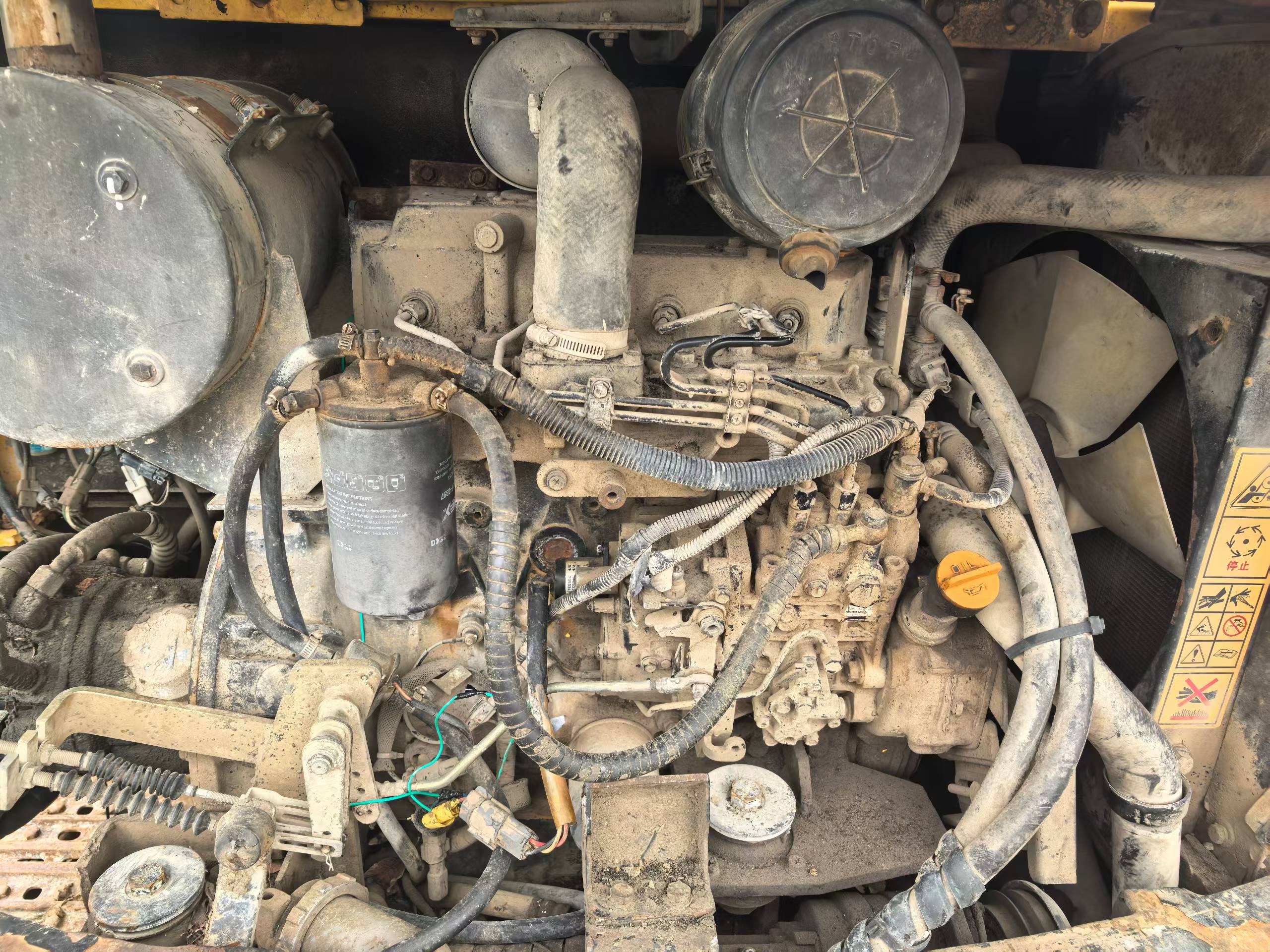 شراء حفارة Hyundai R60-7 مستعملة / 7