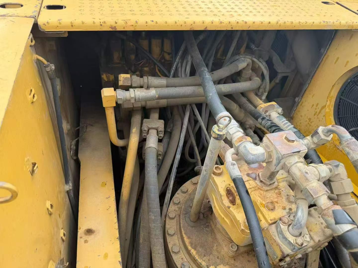 Compre Escavadeira Caterpillar 336DL Usada / 5