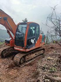 Compre Escavadeira Doosan DX120 Usada / 3 Compre Escavadeira Doosan DX120 Usada / 3