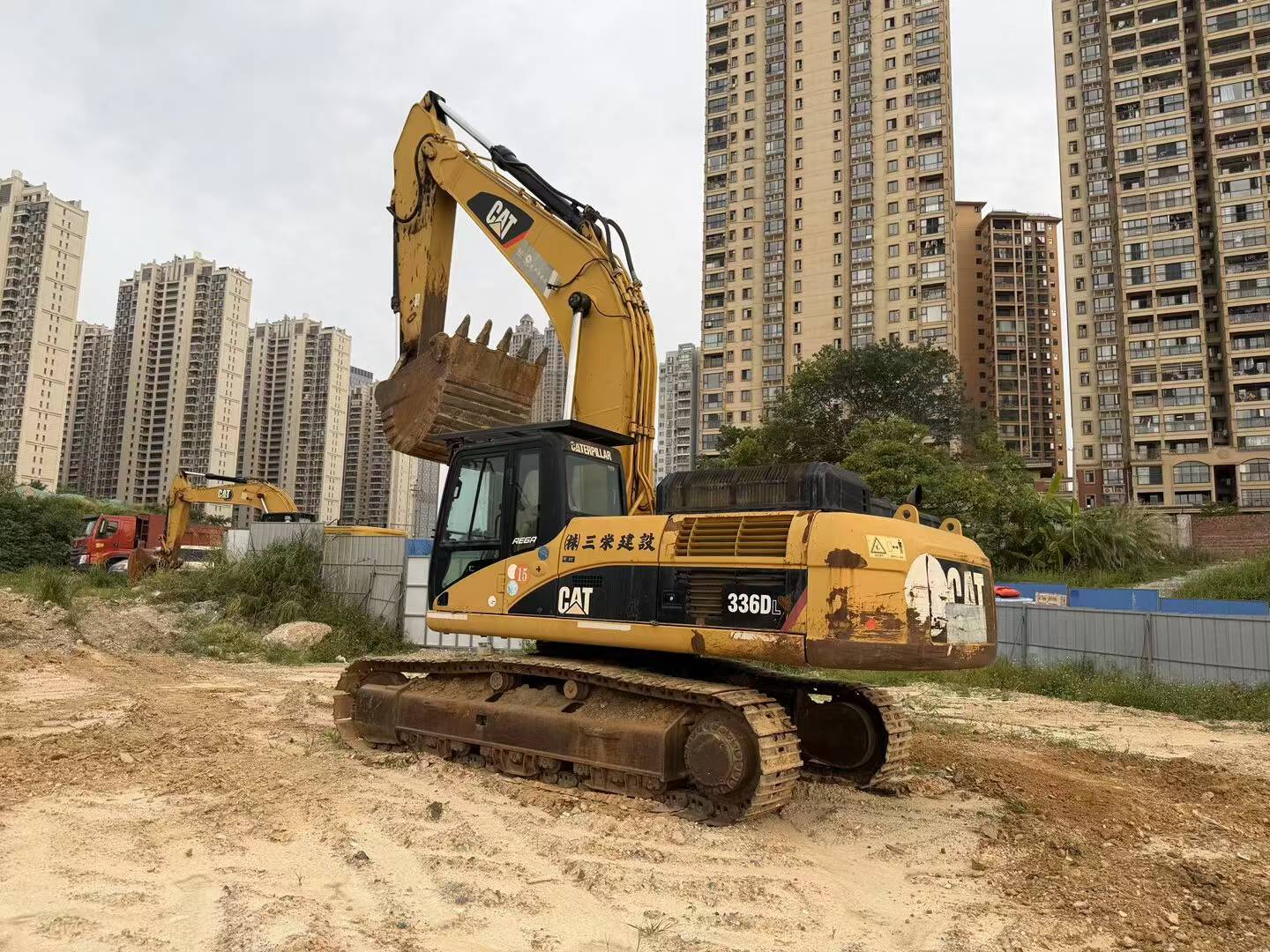 Compre Escavadeira Caterpillar 336DL Usada / 2