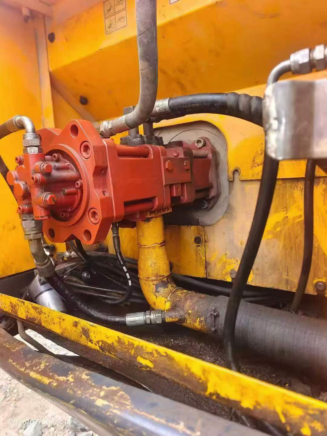 Купить Подержанный Экскаватор Hyundai R215-7 / 6