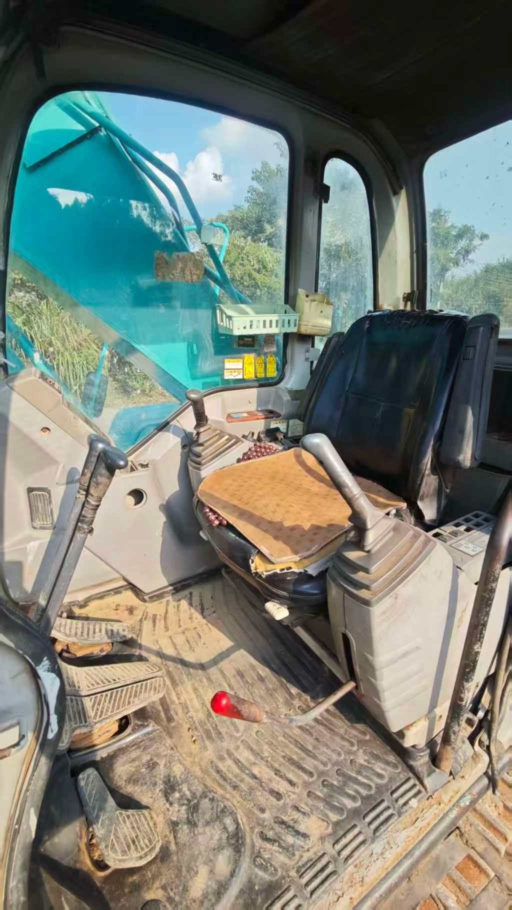 شراء حفارة Kobelco SK200 مستعملة / 5