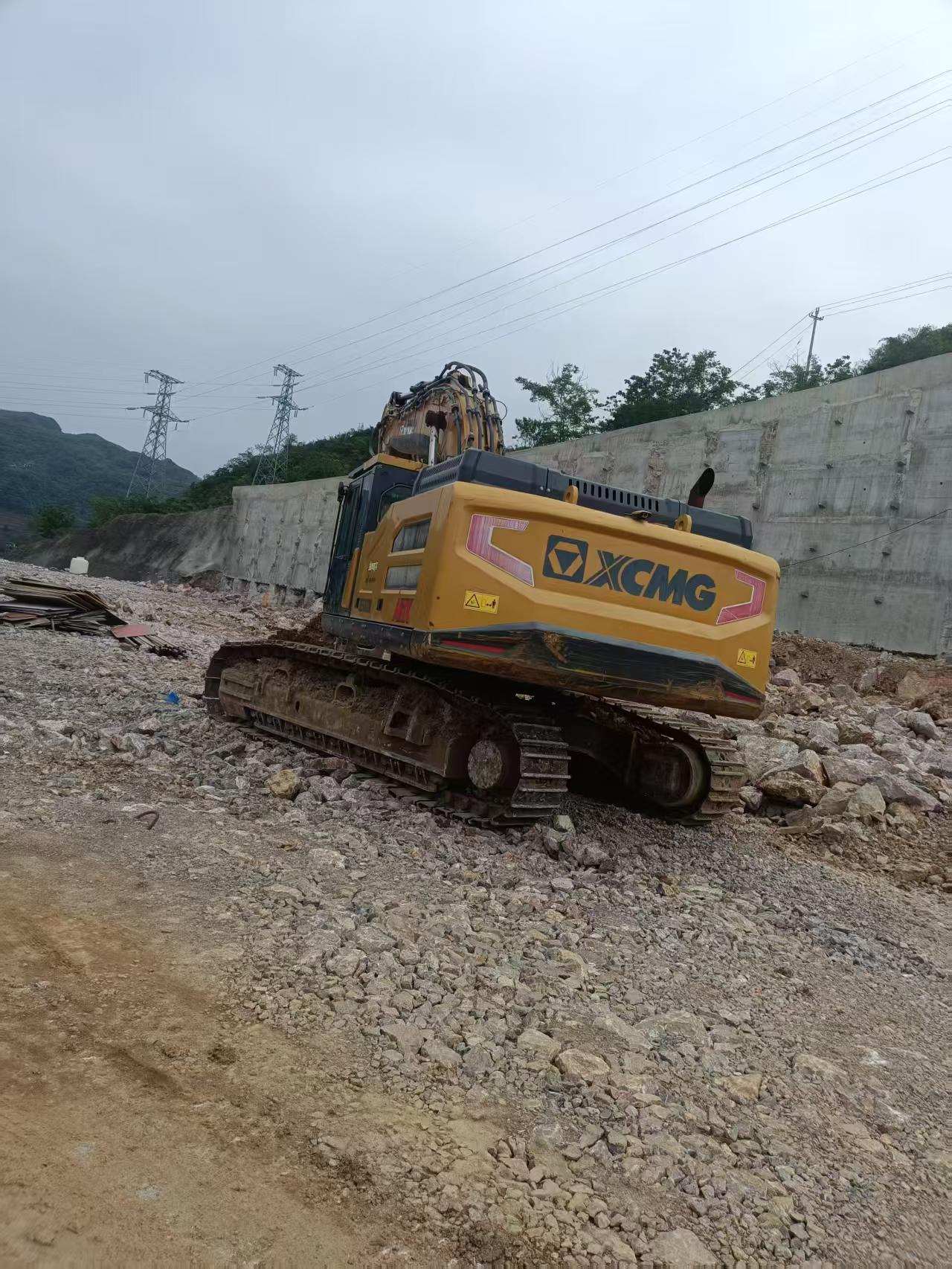 شراء حفارة XCMG LW600E مستعملة / 3