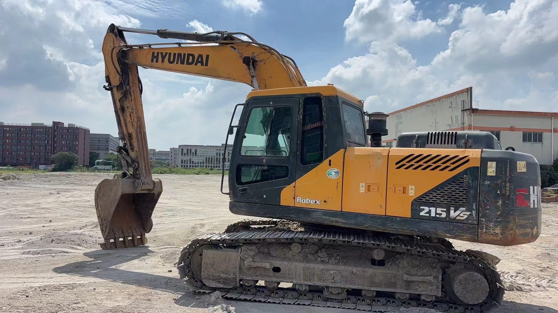 شراء حفارة Hyundai R215VS مستعملة / 3