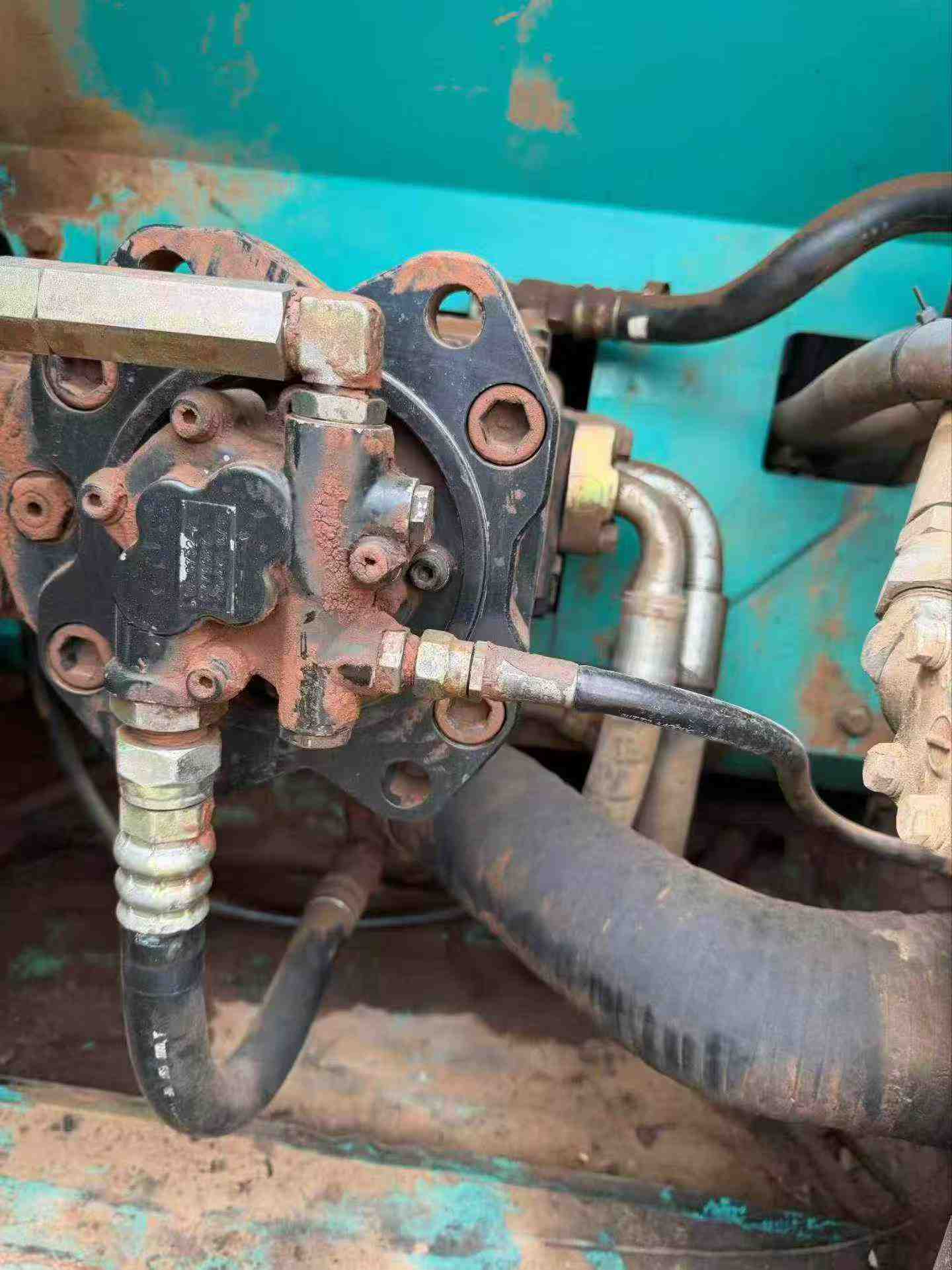 Купить Подержанный Экскаватор Kobelco SK200-2 / 8