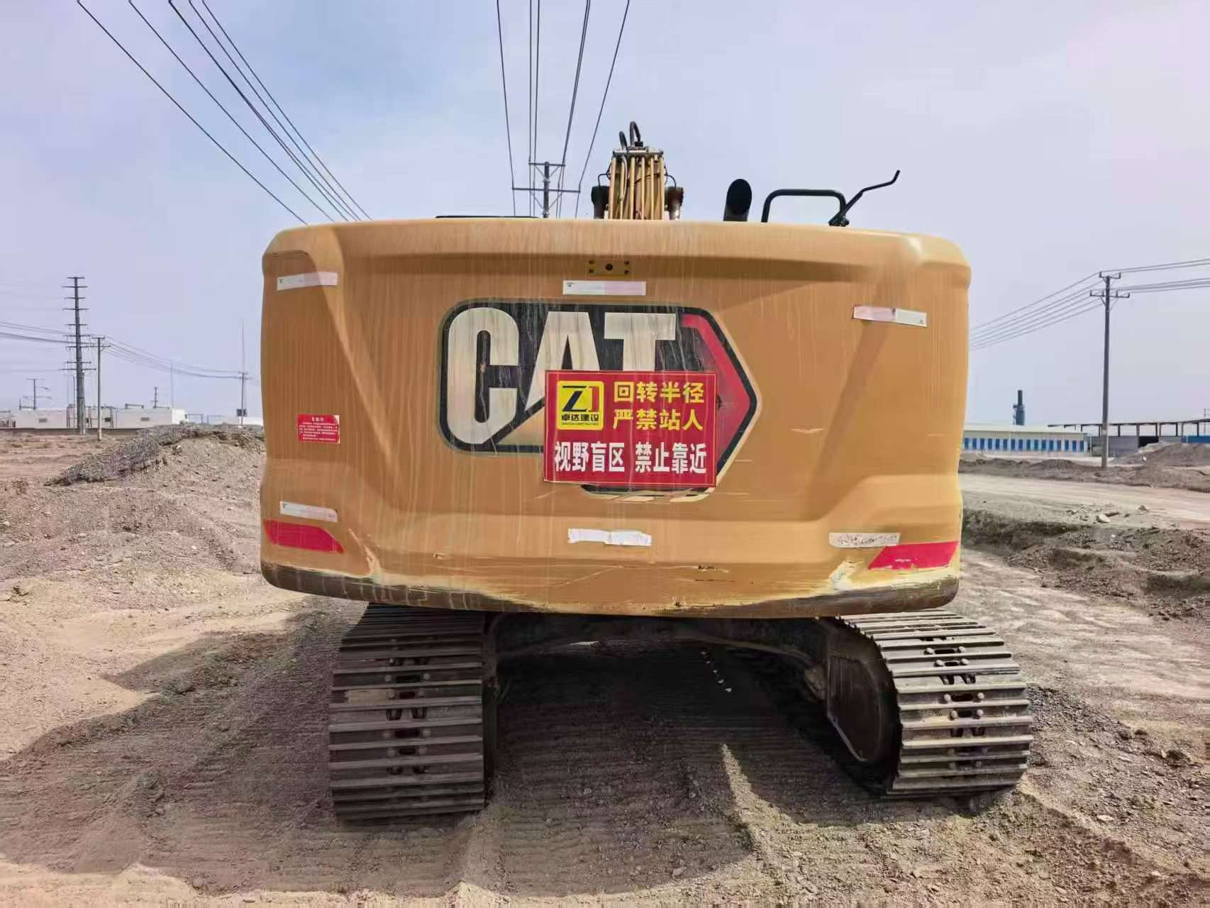شراء حفارة Caterpillar 323 مستعملة / 2