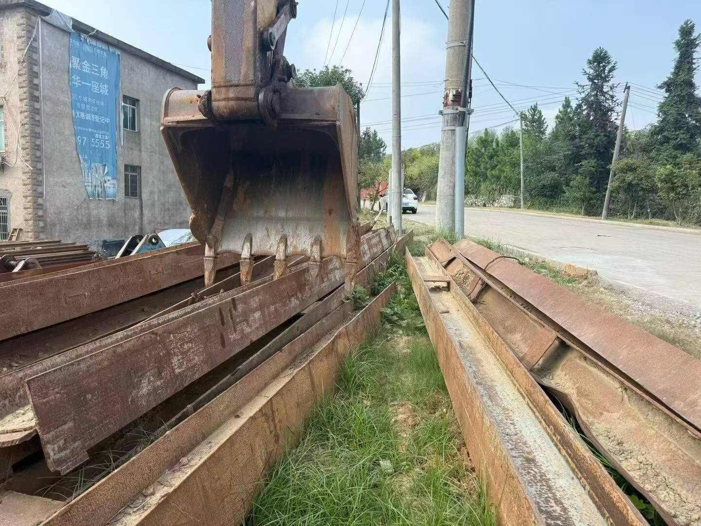 شراء حفارة Caterpillar 329D مستعملة / 6