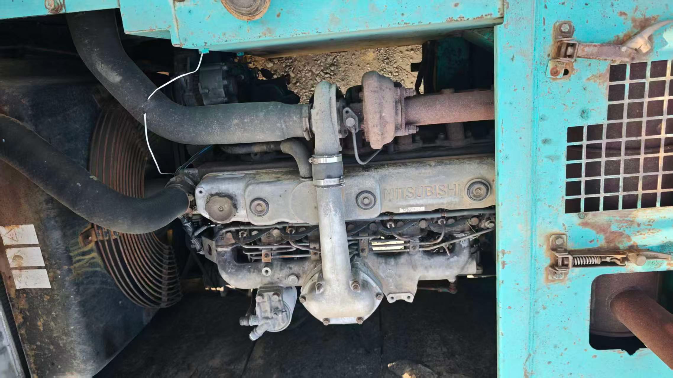 شراء حفارة Kobelco SK200 مستعملة / 3