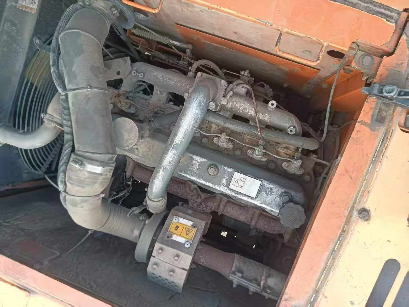 Compre Escavadeira Doosan DH150 Usada / 3 Compre Escavadeira Doosan DH150 Usada / 3