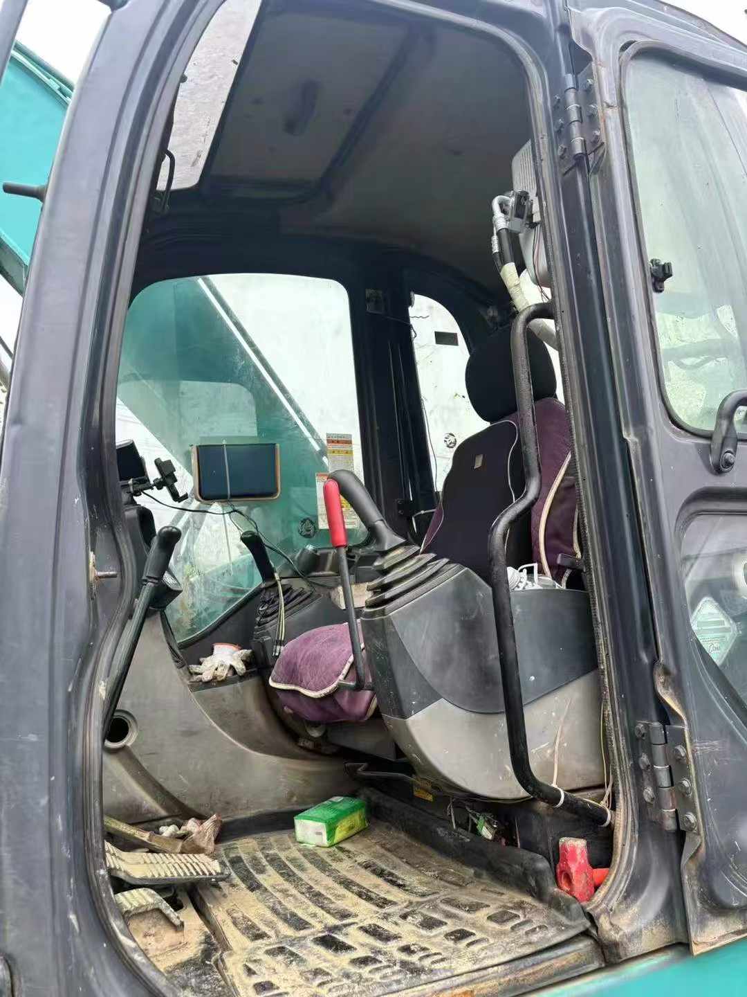 شراء حفارة Kobelco SK70SR مستعملة / 6