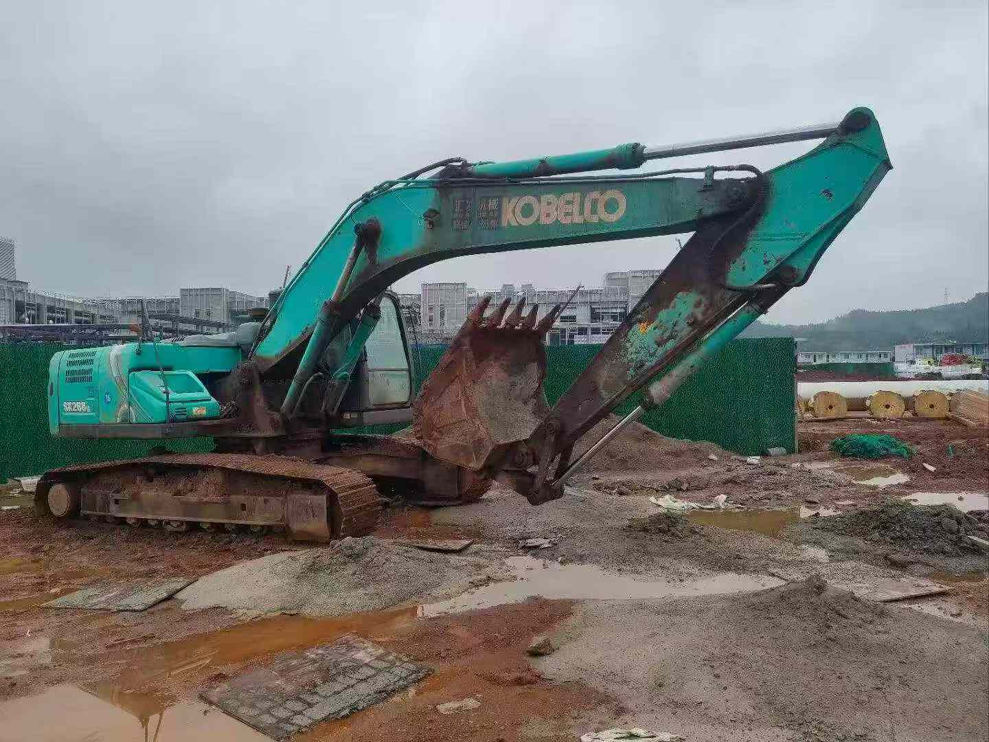 Buy Kobelco SK260LC-8 Used Excavator
